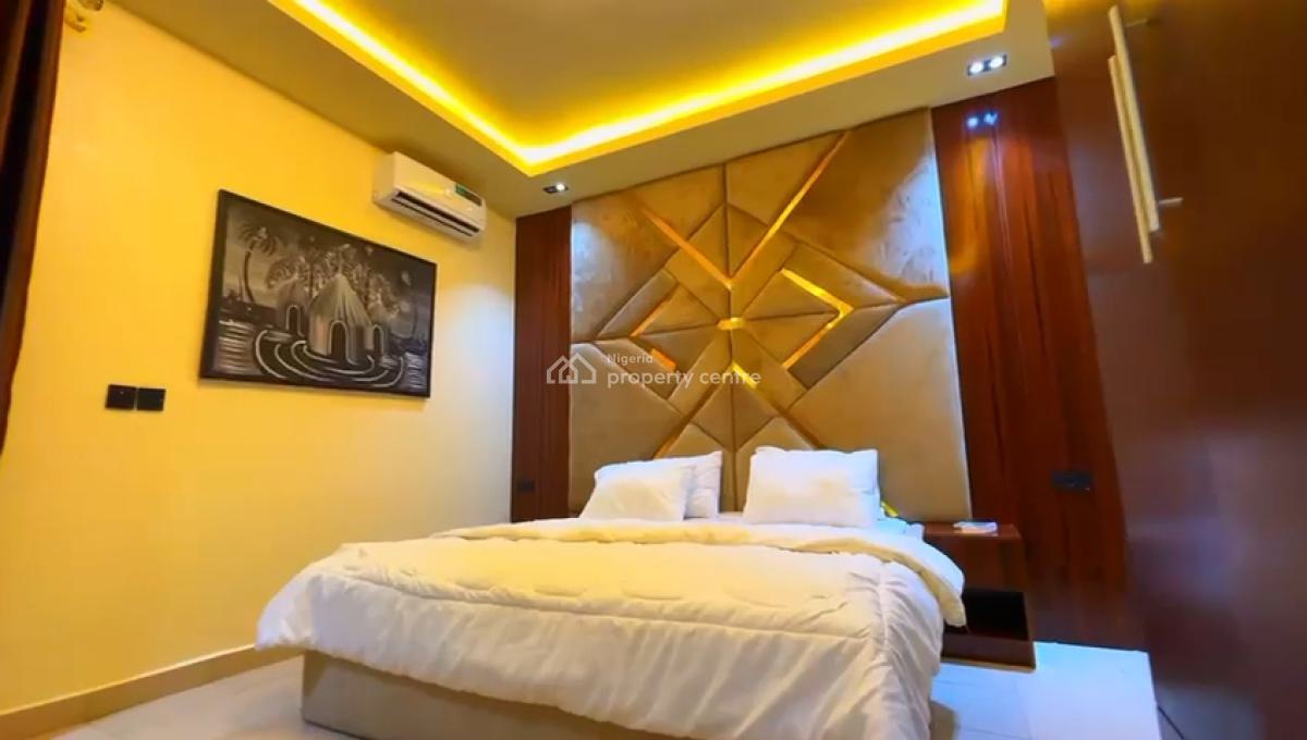 1 Unit of Beautiful 3 Bedroom Apartment with  Ps5, Cadogan Place Estate, Osapa London, Osapa, Lekki, Lagos, Flat / Apartment Short Let