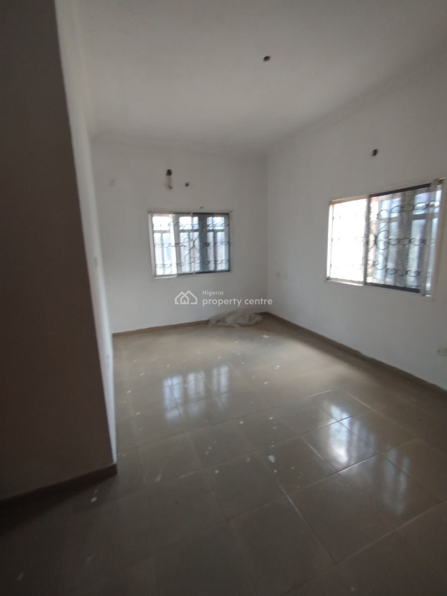 3 Bedroom Apartment Downstairs, Ado Road, Ajah, Lagos, Flat / Apartment for Rent