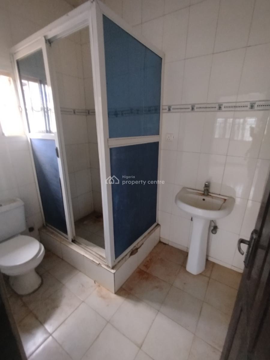 3 Bedroom Apartment Downstairs, Ado Road, Ajah, Lagos, Flat / Apartment for Rent