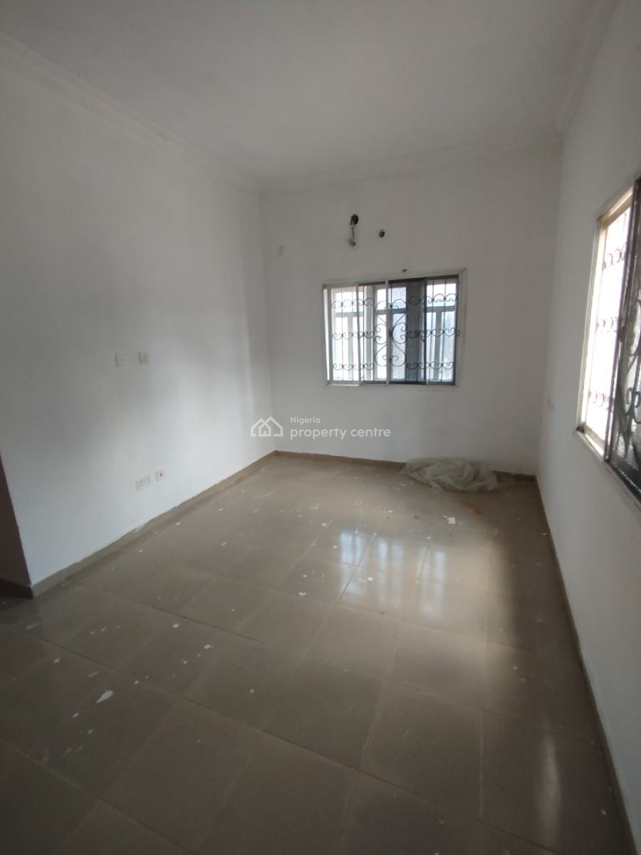 3 Bedroom Apartment Downstairs, Ado Road, Ajah, Lagos, Flat / Apartment for Rent