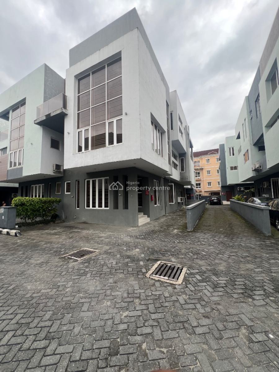 Well Maintained 5 Bedroom Semi Detached, Osapa London, Osapa, Lekki, Lagos, Semi-detached Duplex for Sale