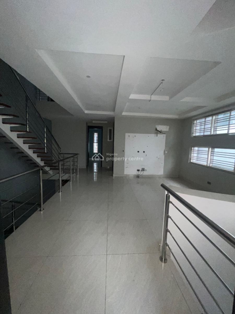 Well Maintained 5 Bedroom Semi Detached, Osapa London, Osapa, Lekki, Lagos, Semi-detached Duplex for Sale