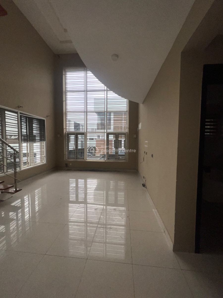 Well Maintained 5 Bedroom Semi Detached, Osapa London, Osapa, Lekki, Lagos, Semi-detached Duplex for Sale