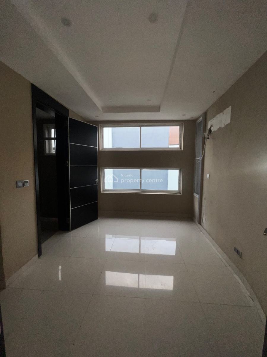 Well Maintained 5 Bedroom Semi Detached, Osapa London, Osapa, Lekki, Lagos, Semi-detached Duplex for Sale