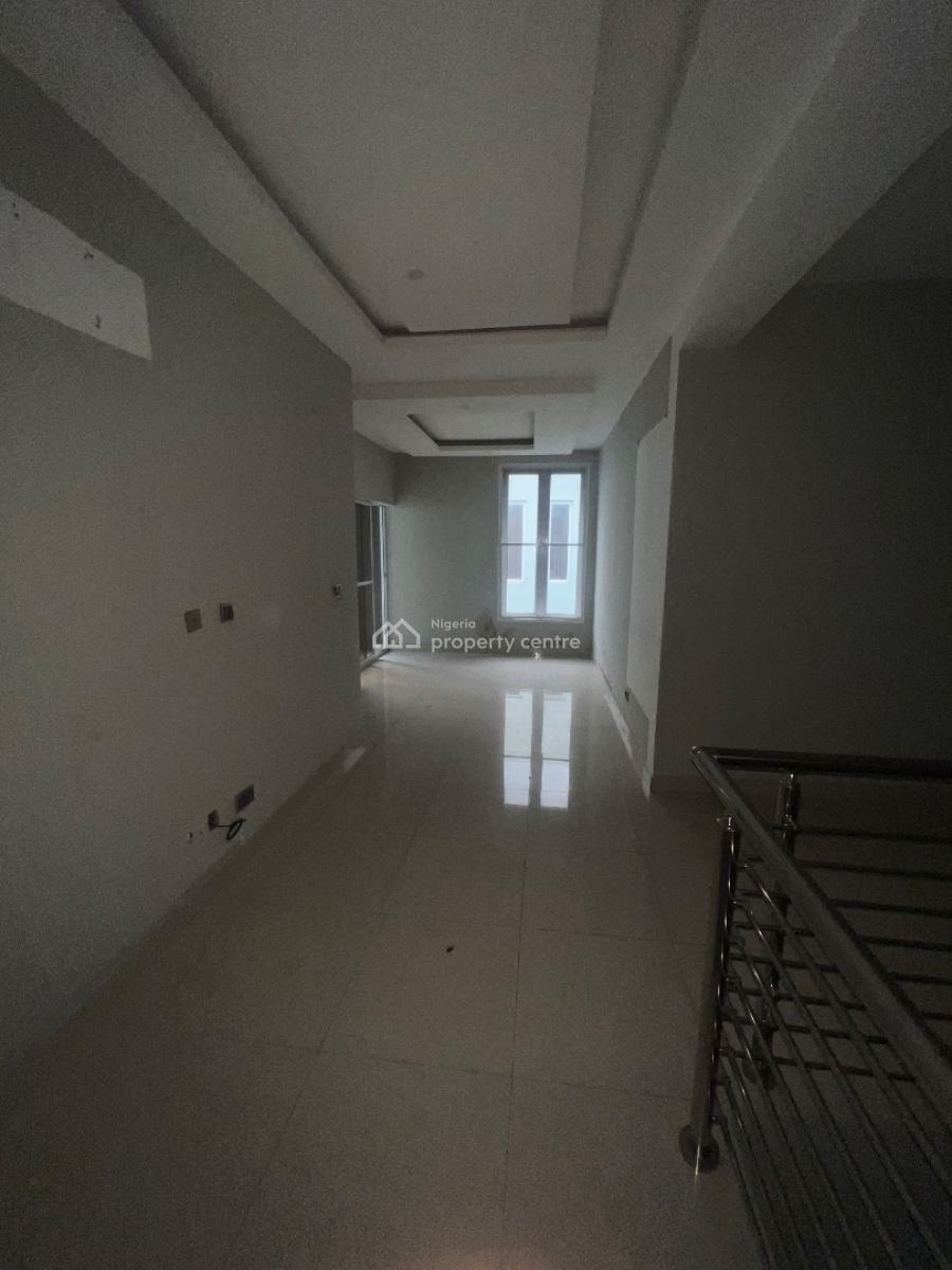 Well Maintained 5 Bedroom Semi Detached, Osapa London, Osapa, Lekki, Lagos, Semi-detached Duplex for Sale