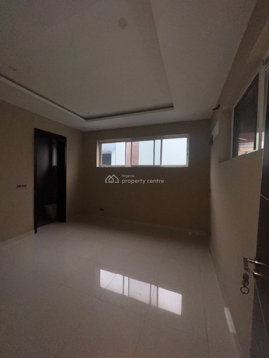 Well Maintained 5 Bedroom Semi Detached, Osapa London, Osapa, Lekki, Lagos, Semi-detached Duplex for Sale