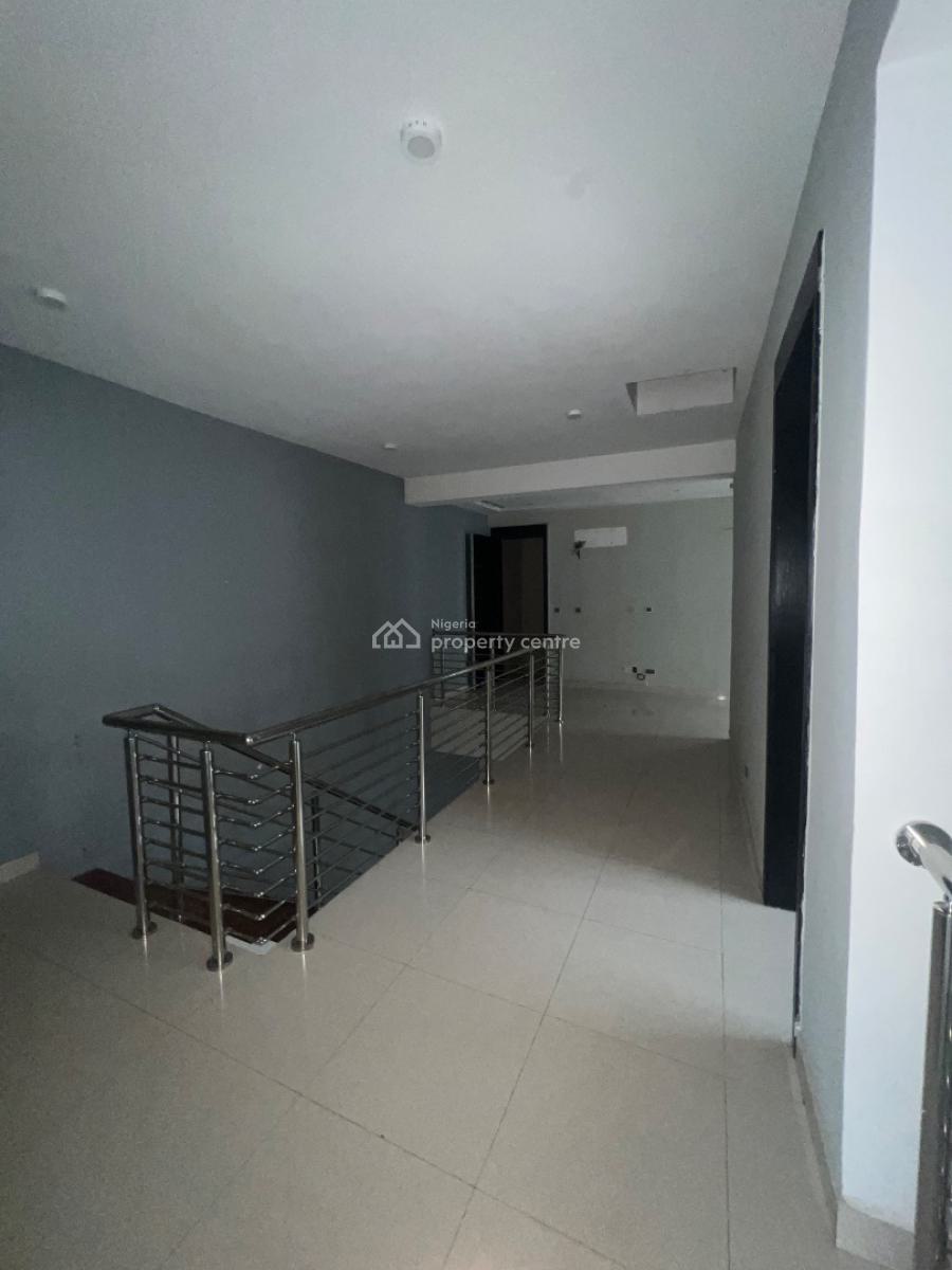 Well Maintained 5 Bedroom Semi Detached, Osapa London, Osapa, Lekki, Lagos, Semi-detached Duplex for Sale