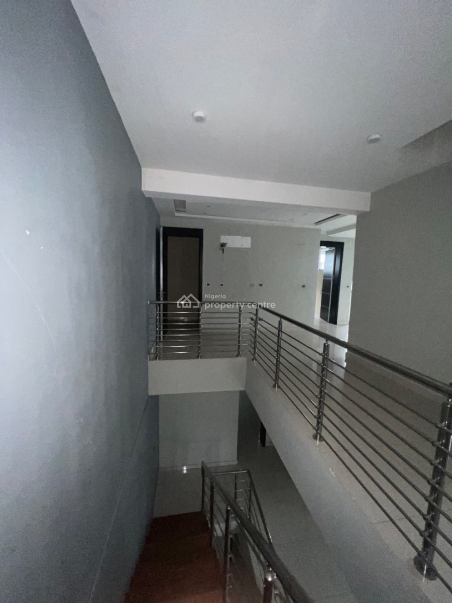Well Maintained 5 Bedroom Semi Detached, Osapa London, Osapa, Lekki, Lagos, Semi-detached Duplex for Sale