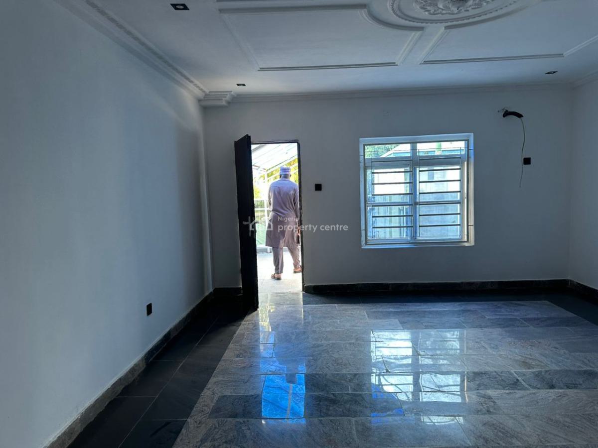 5 Bedrooms Terraced Duplex with a Bq, Oladipo Diya Street, Gaduwa, Abuja, Terraced Duplex for Rent