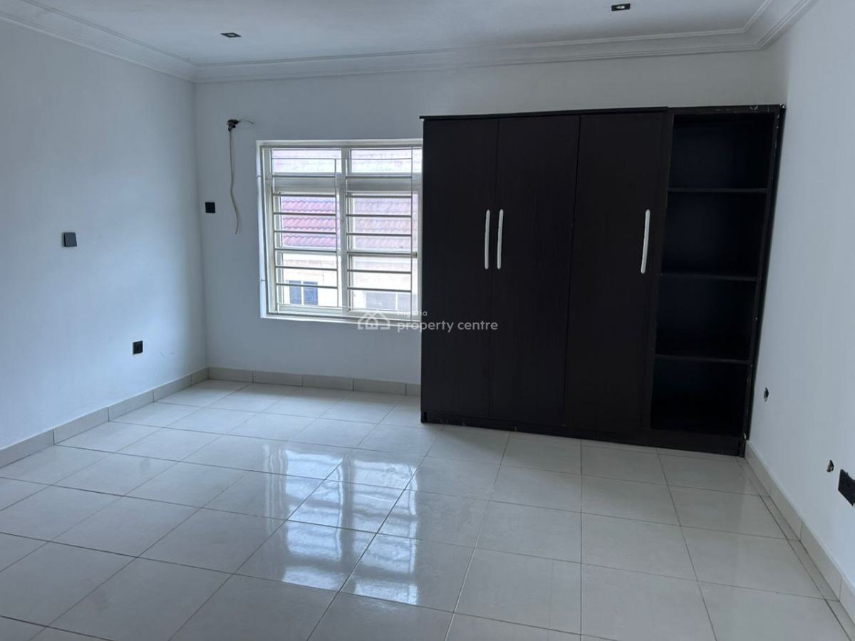 5 Bedrooms Terraced Duplex with a Bq, Oladipo Diya Street, Gaduwa, Abuja, Terraced Duplex for Rent