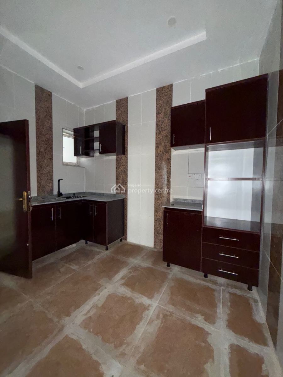 Standard 4 Bedroom with Bq, Guzape District, Abuja, Terraced Duplex for Rent