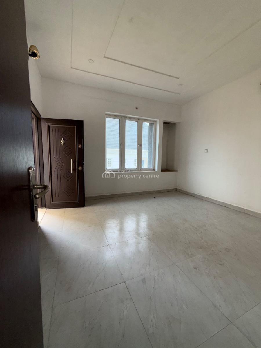 Standard 4 Bedroom with Bq, Guzape District, Abuja, Terraced Duplex for Rent