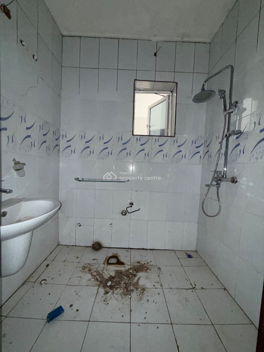 Standard 4 Bedroom with Bq, Guzape District, Abuja, Terraced Duplex for Rent