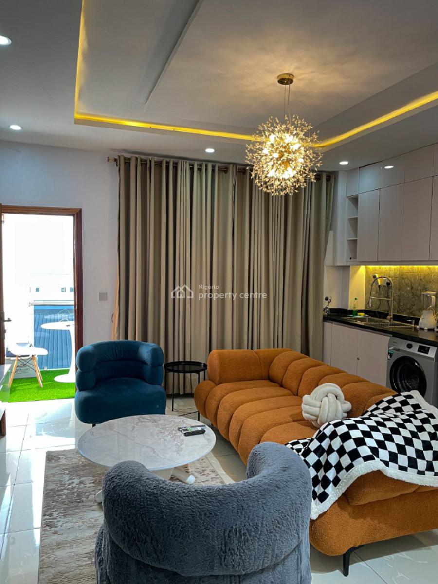 Tomi Cozy One Bedroom Flat + Ps4, 247 Power, Massive Balcony & Pool, Ikate, Lekki, Lagos, Mini Flat (room and Parlour) Short Let