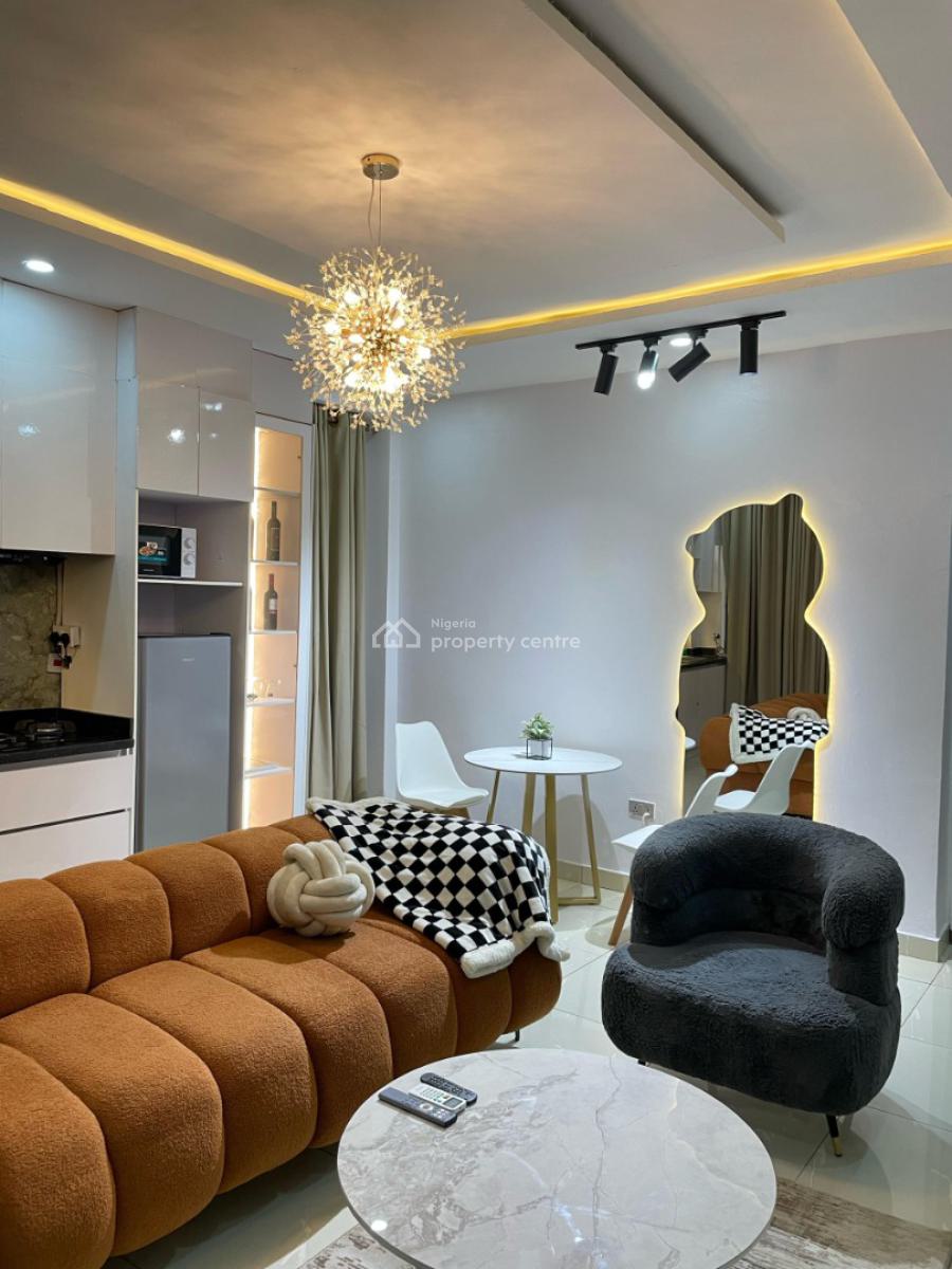 Tomi Cozy One Bedroom Flat + Ps4, 247 Power, Massive Balcony & Pool, Ikate, Lekki, Lagos, Mini Flat (room and Parlour) Short Let