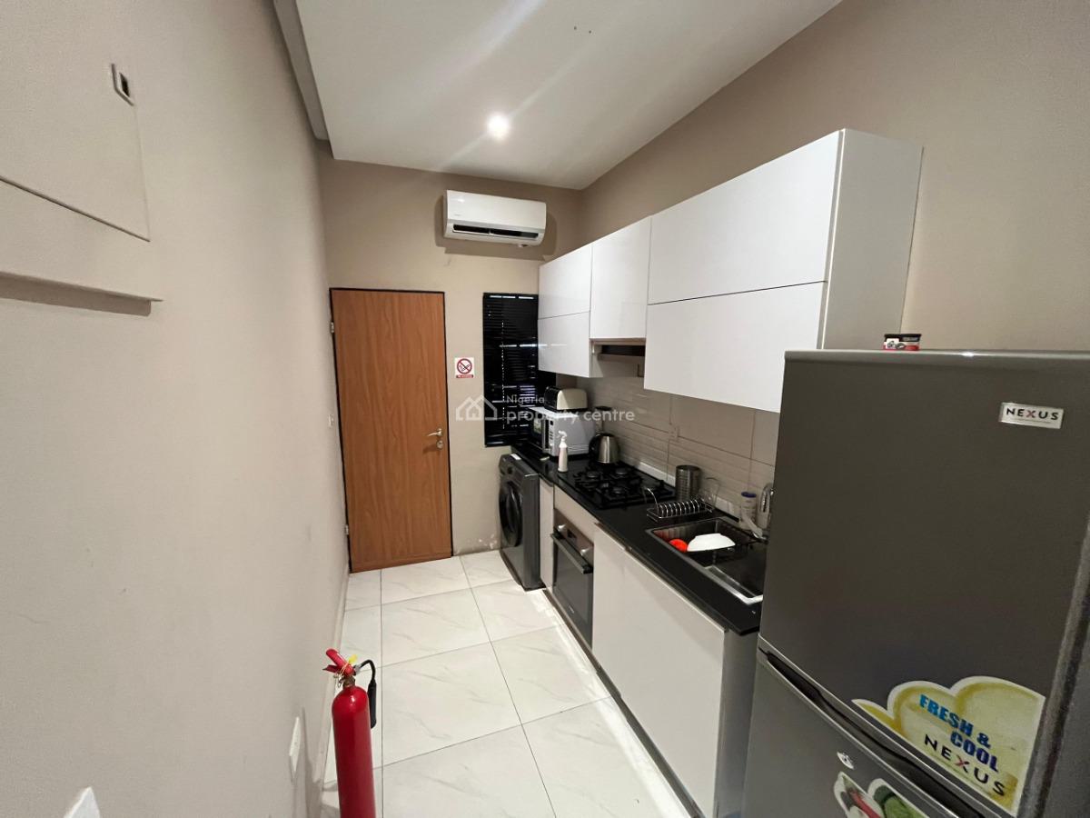 Tomi Exquisitely Furnished 1 Bedroom Apartment, Ikeja, Lagos, Mini Flat (room and Parlour) Short Let