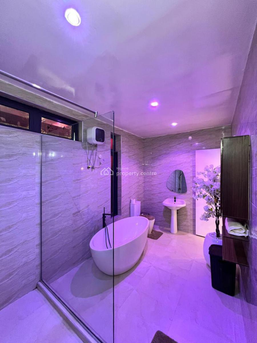 Tomi 2 Bedroom Luxurious and Spacious City View Highrise Apartment, Rockdrive, Lekki Phase 1, Lekki, Lagos, Flat / Apartment Short Let
