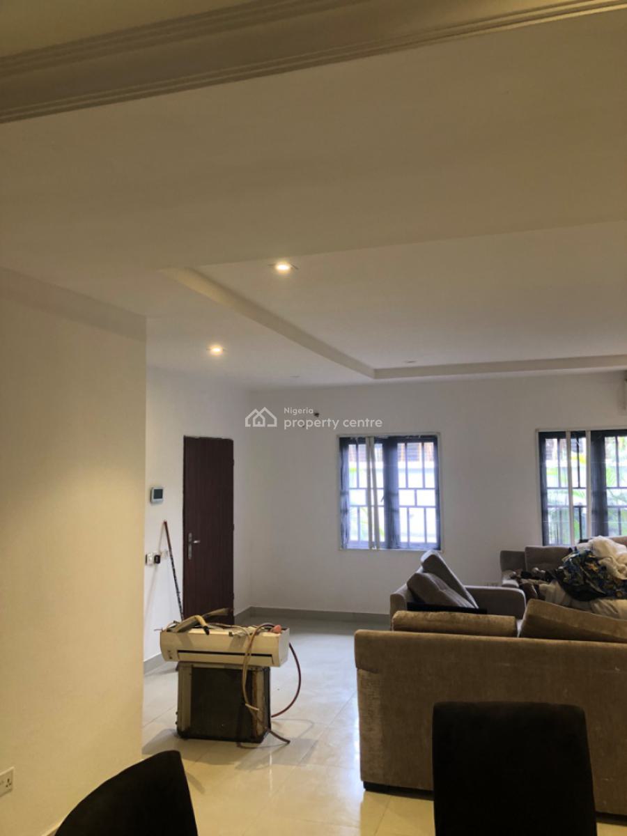 Newly Renovated 2 Bedroom Apartment, Richmond Gate Estate 1, Ikate, Lekki, Lagos, Flat / Apartment for Sale