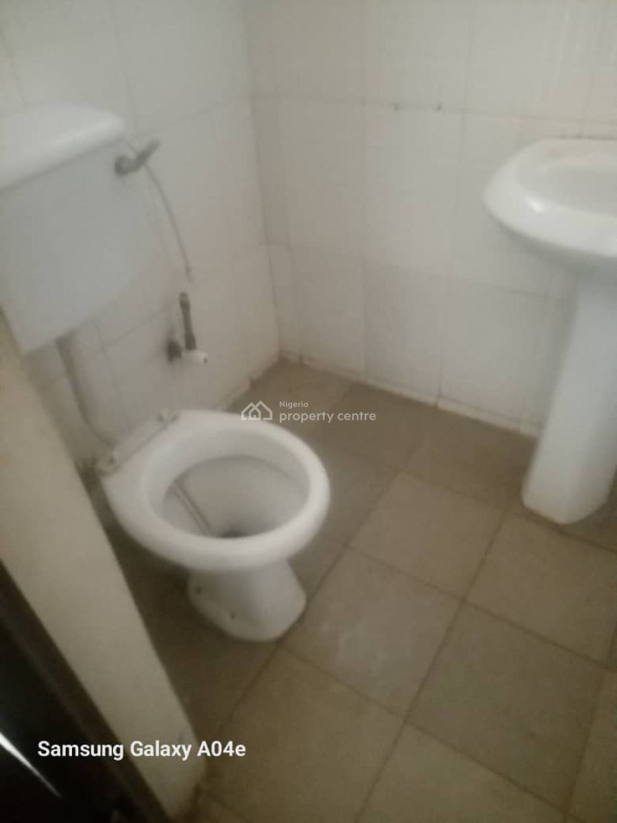 Super Fine Very Spacious 3 Bedroom ( Upstairs), Badore, Ajah, Lagos, Flat / Apartment for Rent