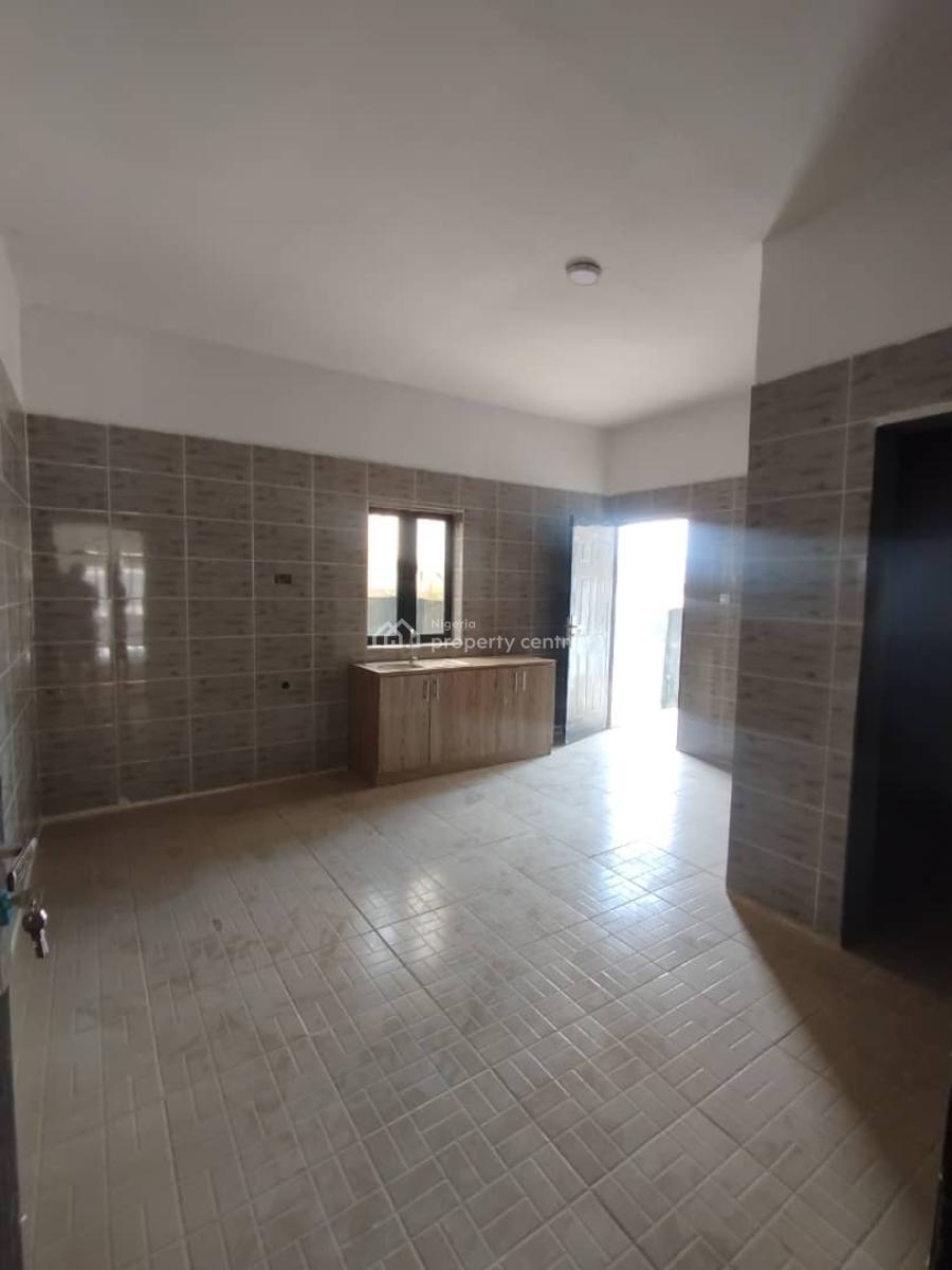 Newly Built Massive 3 Bedroom Flat with Bq, Katampe, Abuja, Flat / Apartment for Rent