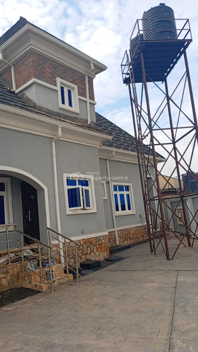 Luxury 5 Bedroom Bungalow with Pent House, Agunbelewo Area, Osogbo, Osun, Detached Bungalow for Sale