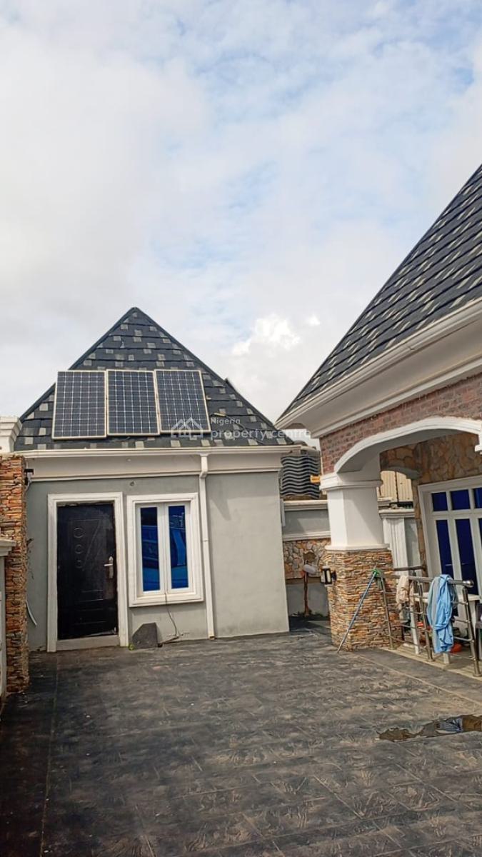 Luxury 5 Bedroom Bungalow with Pent House, Agunbelewo Area, Osogbo, Osun, Detached Bungalow for Sale