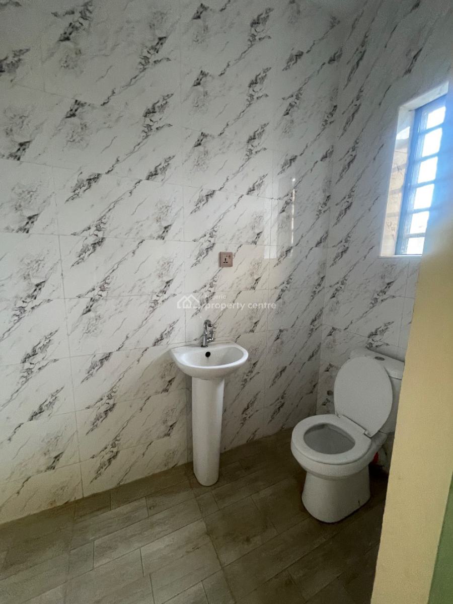 a Standard 2 Bedroom Apartment, Lekki Scheme 2, Lekki, Lagos, Flat / Apartment for Rent