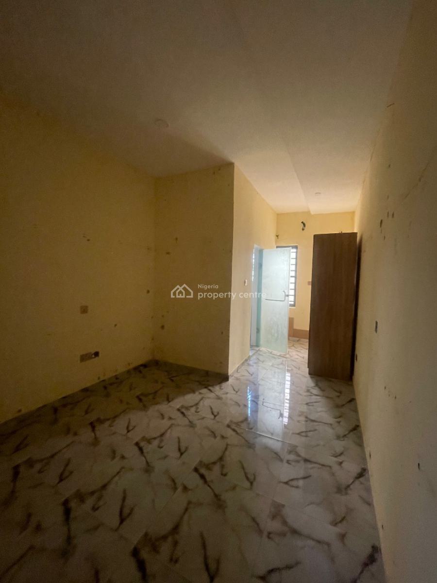 a Standard 2 Bedroom Apartment, Lekki Scheme 2, Lekki, Lagos, Flat / Apartment for Rent