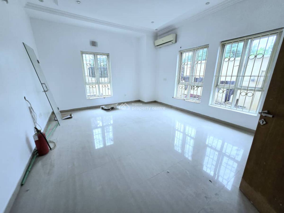 a 3 Bedroom Apartment with a Bq., Banana Island, Ikoyi, Lagos, Flat / Apartment for Rent