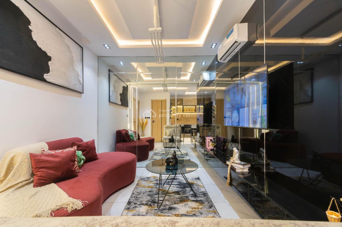 Tomi Alexa One Bedroom Apartment with Ps5 and Ceiling Mirror, Ologolo, Lekki, Lagos, Flat / Apartment Short Let