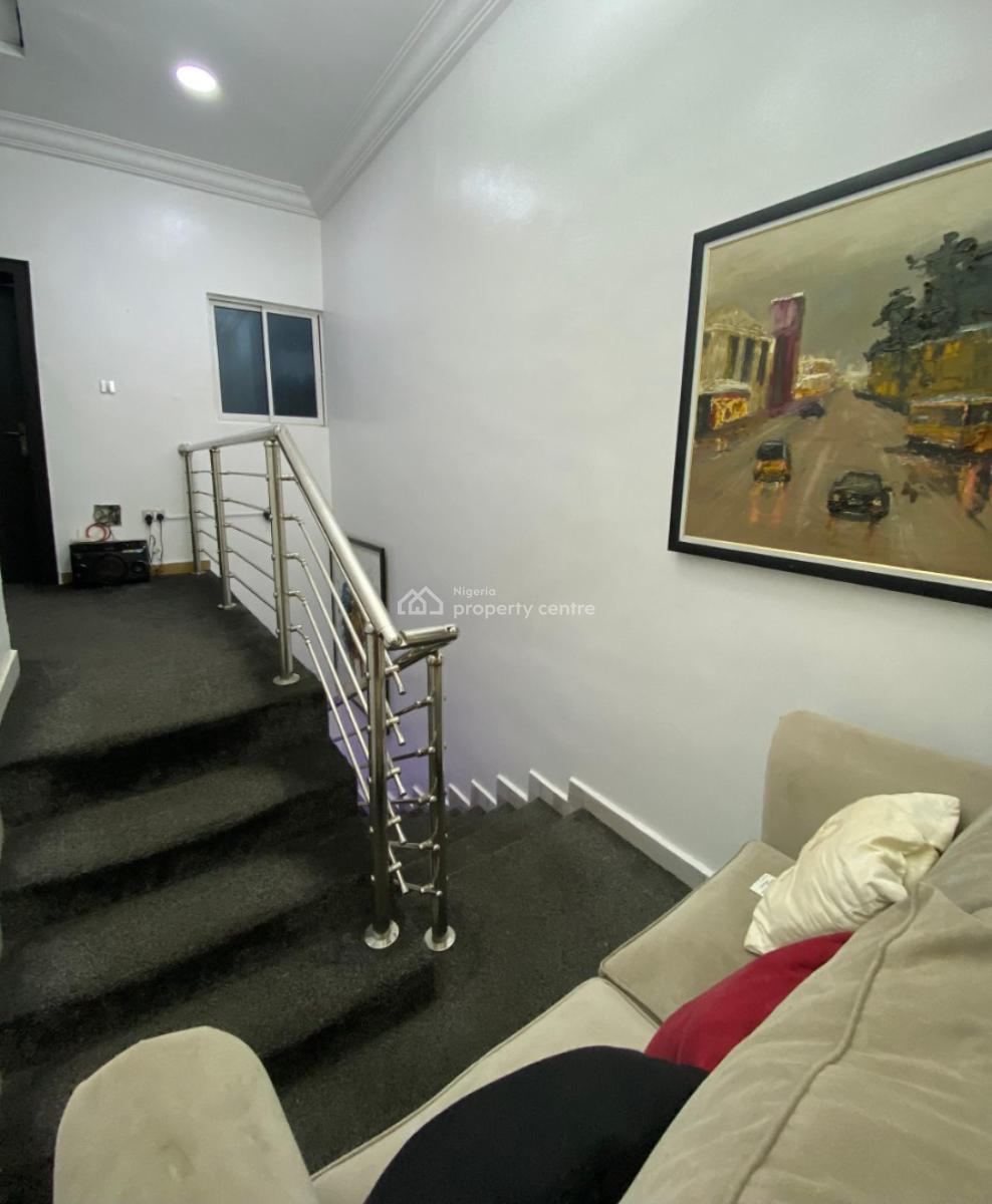 Tomi Luxurious 3 Bedroom Duplex with Mouth Watering Facilities, George Crescent Agbalajobi Estate, Wempco Road, Agidingbi, Ikeja, Lagos, Flat / Apartment Short Let