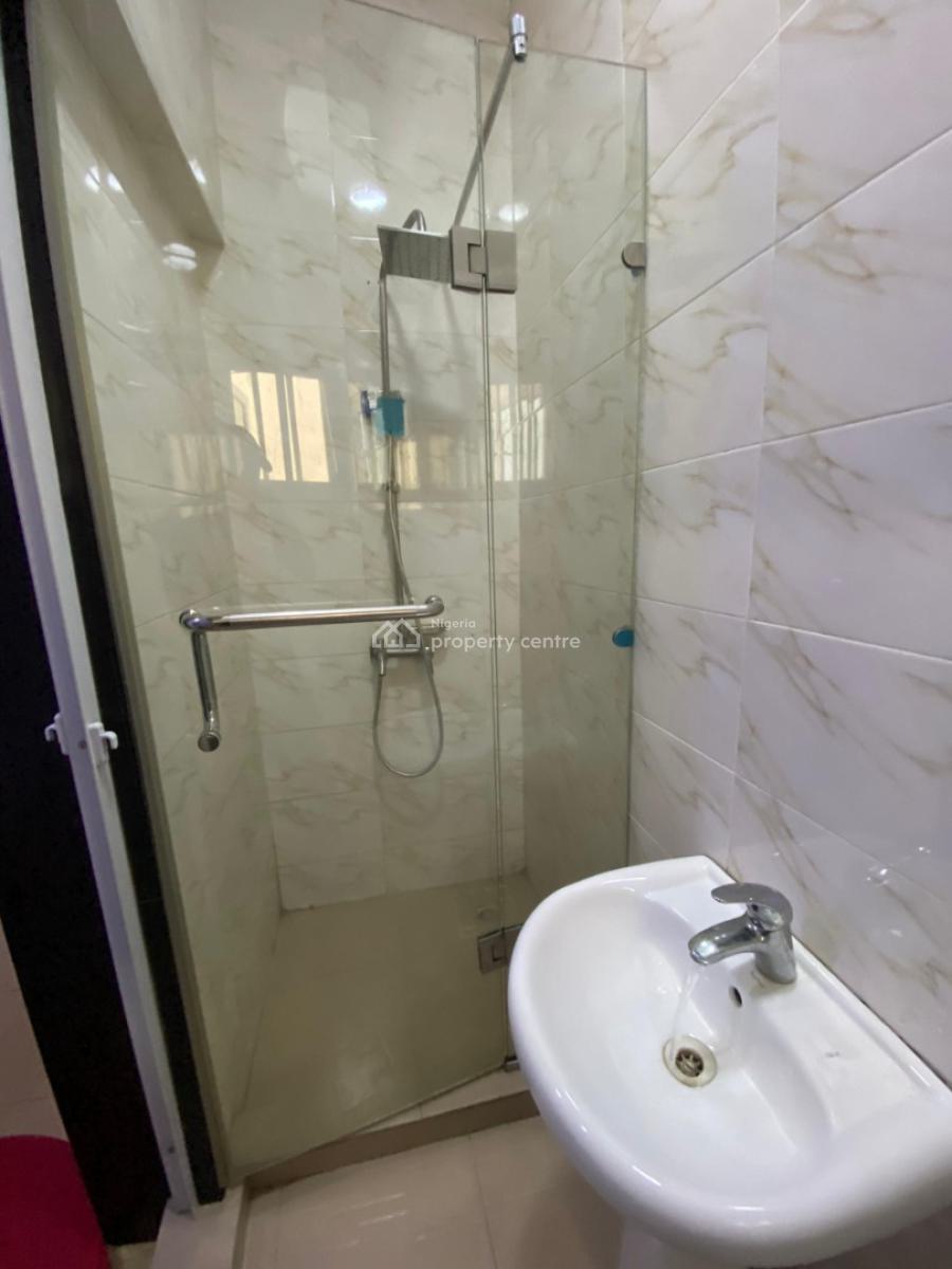 Tomi Luxurious 3 Bedroom Duplex with Mouth Watering Facilities, George Crescent Agbalajobi Estate, Wempco Road, Agidingbi, Ikeja, Lagos, Flat / Apartment Short Let