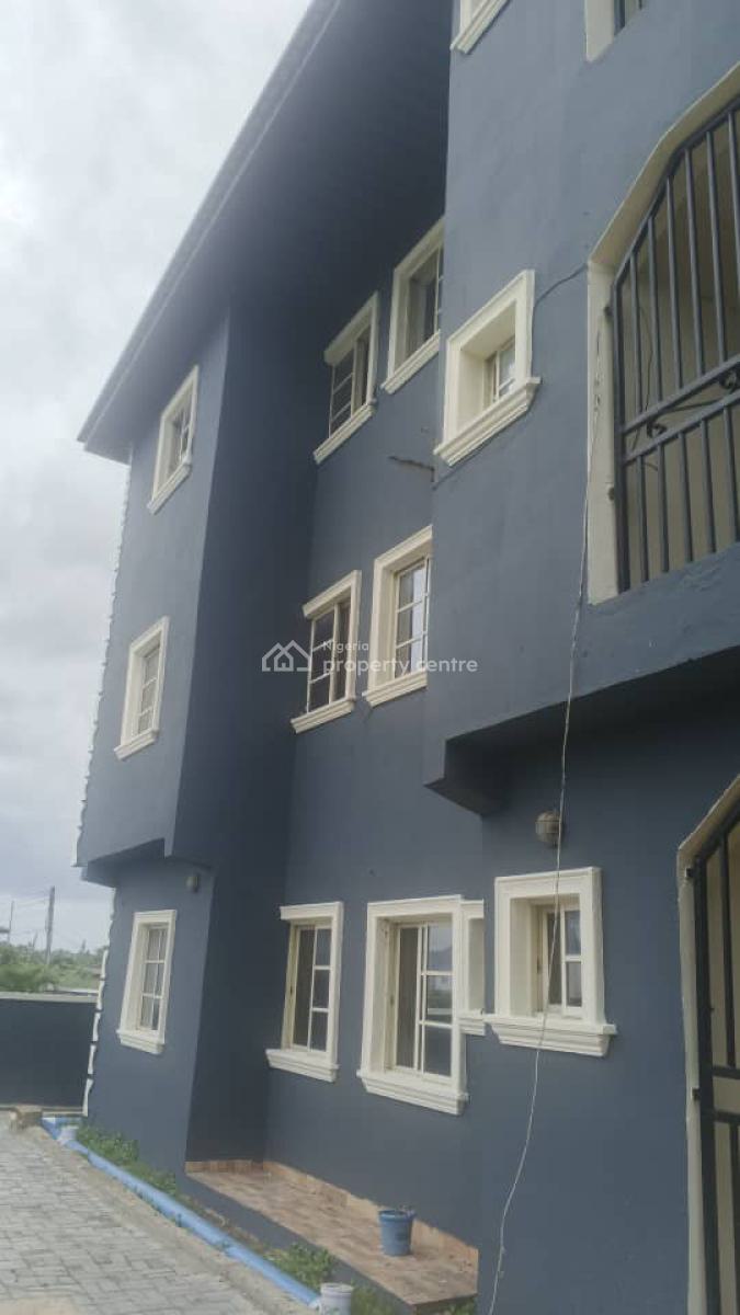Well Fitted 6 Units of 3 Bedroom Apartments, Ogidan, Sangotedo, Ajah, Lagos, Block of Flats for Sale