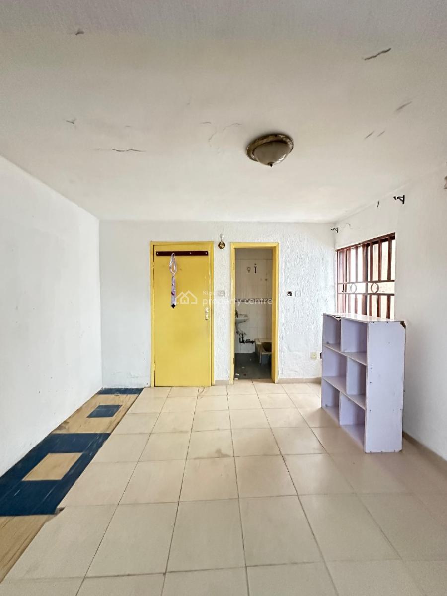 Nicely Built 3 Bedroom Apartment, Ikoyi, Lagos, Flat / Apartment for Rent