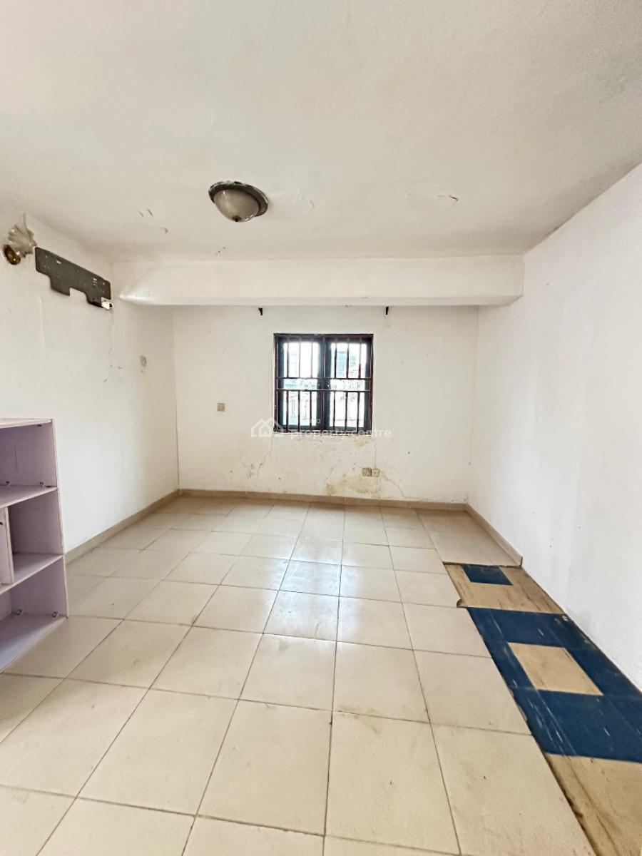 Nicely Built 3 Bedroom Apartment, Ikoyi, Lagos, Flat / Apartment for Rent