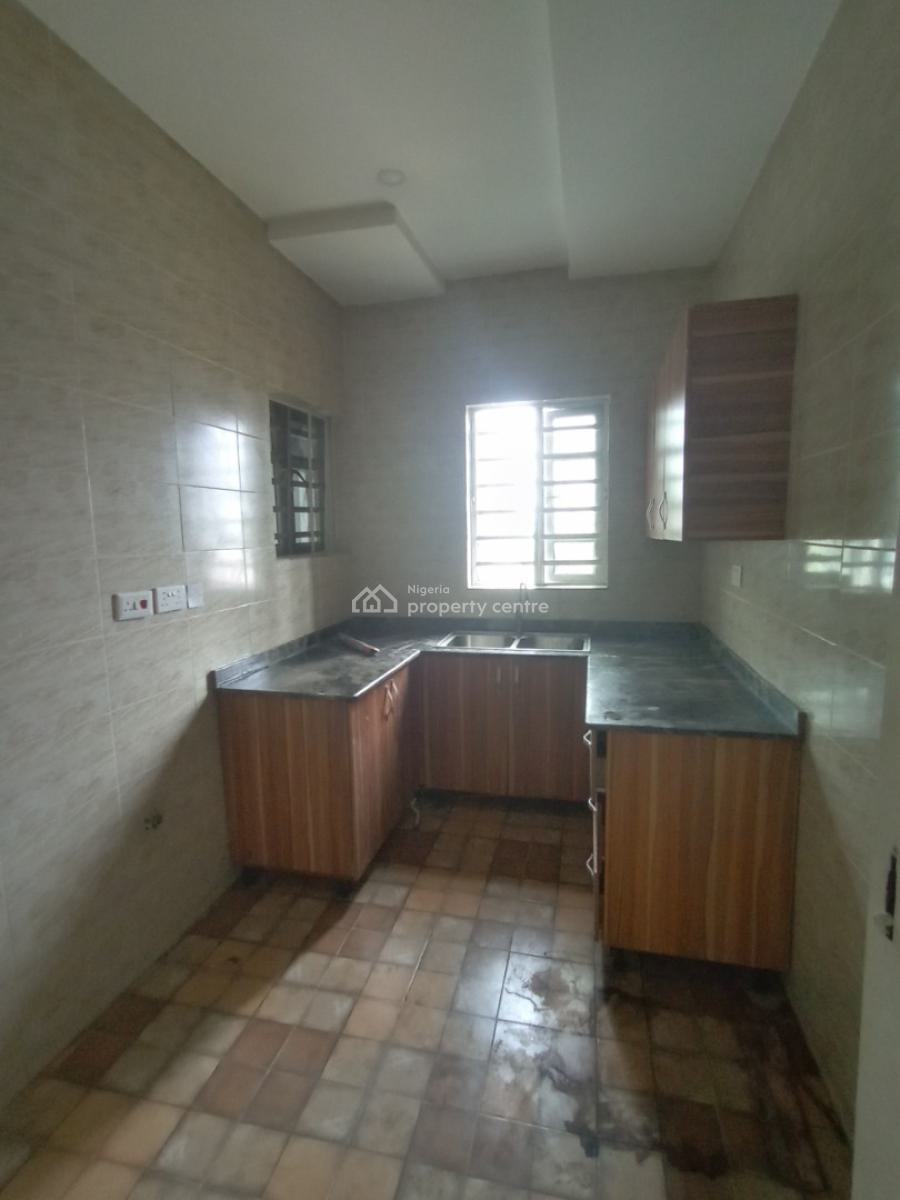 Fully Serviced 2 Bedroom Flat Upstairs, Agungi, Lekki, Lagos, Flat / Apartment for Rent