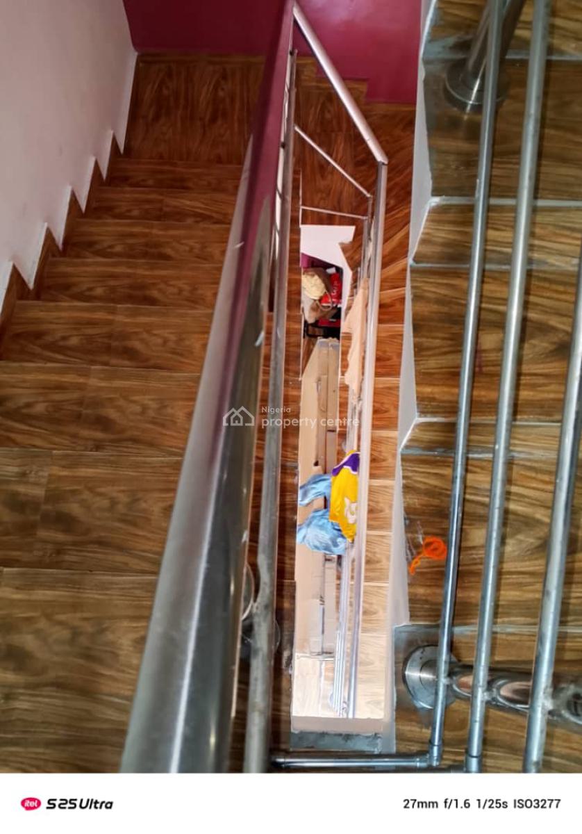Fully Serviced 2 Bedroom Flat Upstairs, Agungi, Lekki, Lagos, Flat / Apartment for Rent