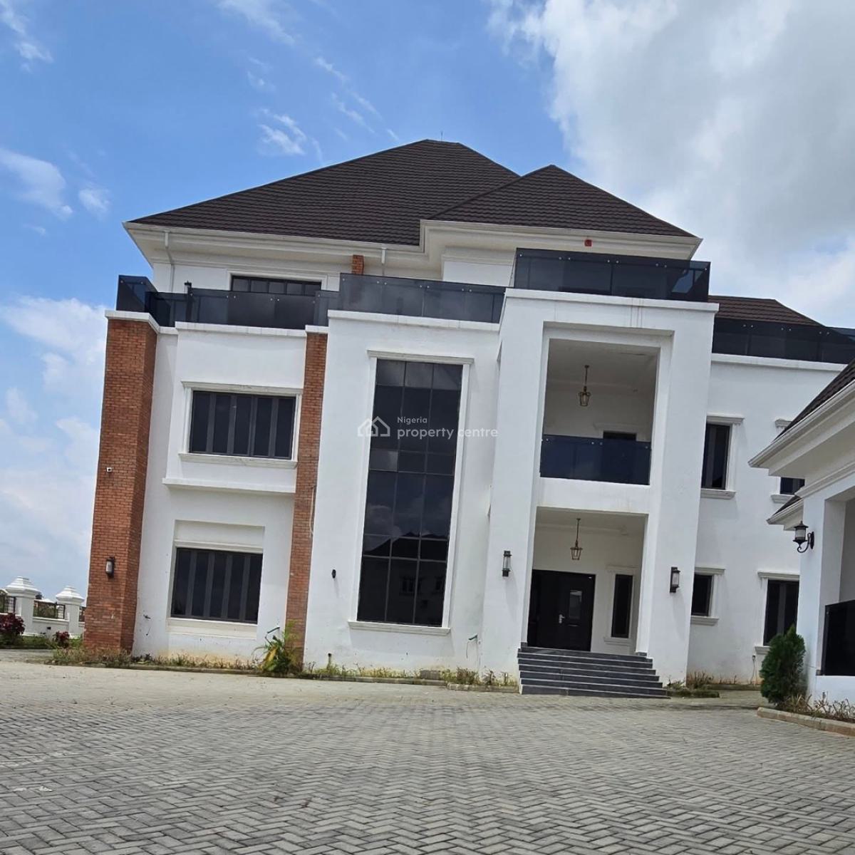 7 Bedrooms Ambassadorial Serviced Mansion,bq,chalet,pool,elevator,cctv, Guzape District, Abuja, Detached Duplex for Sale