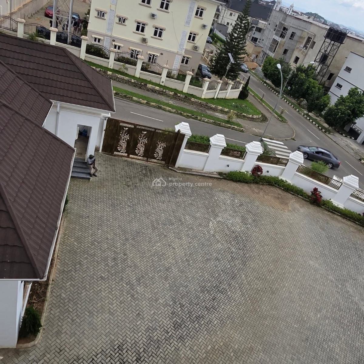 7 Bedrooms Ambassadorial Serviced Mansion,bq,chalet,pool,elevator,cctv, Guzape District, Abuja, Detached Duplex for Sale