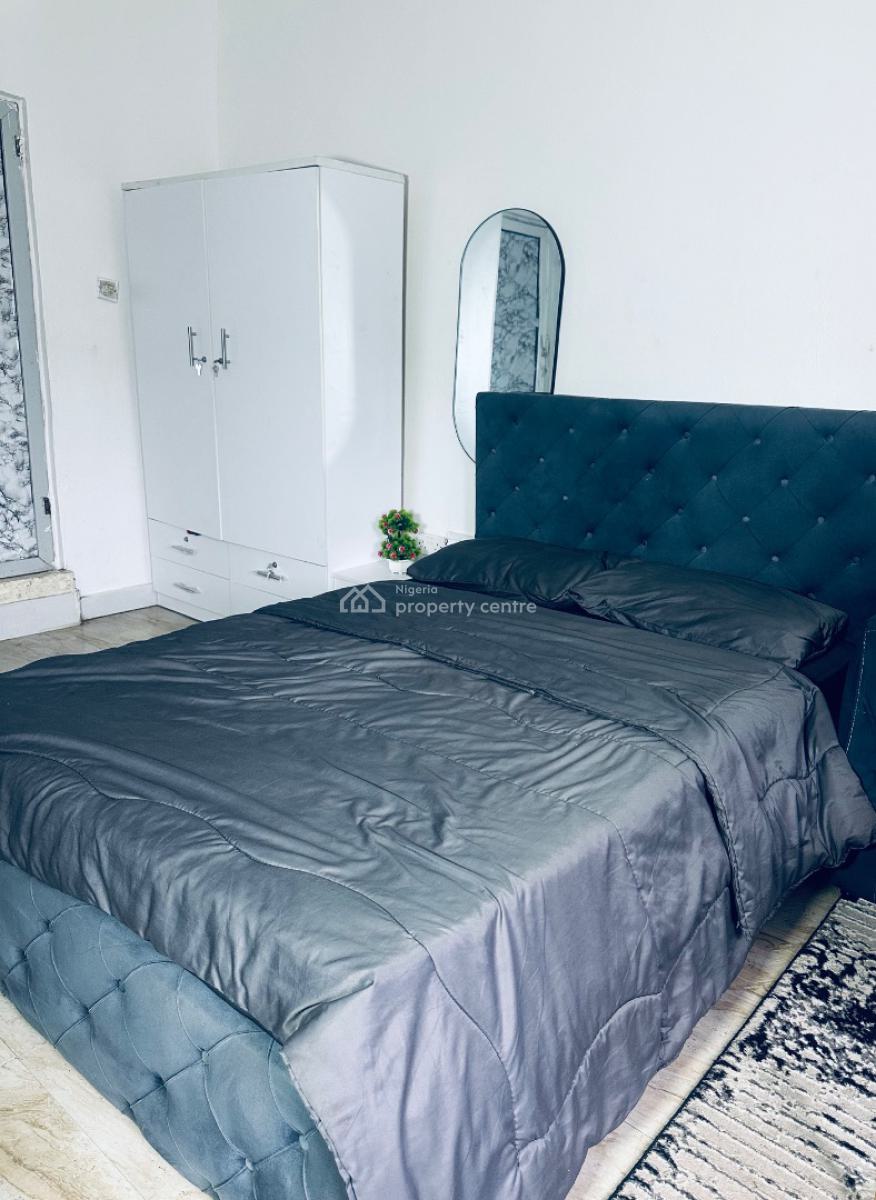 Fully Furnished Studio with Good Light, Kitchen,toilet and Generator, Ikate, Lekki, Lagos, Self Contain (single Rooms) Short Let