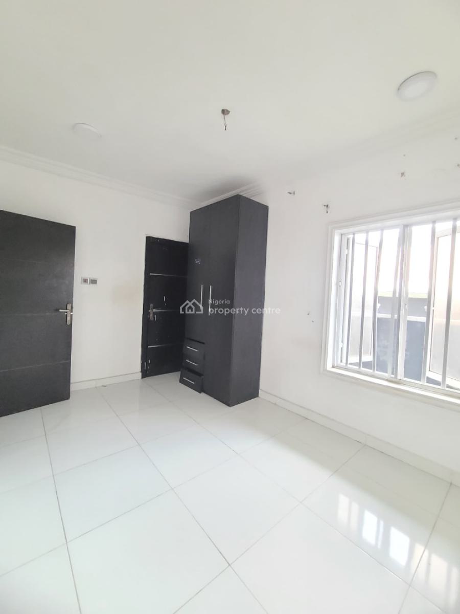 Shared Apartment, Mobile Road, Ajah, Lagos, Flat / Apartment for Rent