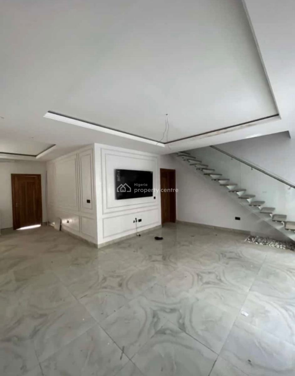 Luxury 2 Bedroom Finished Marionette, Lekki Phase 1 Off Freedom Way, Lekki, Lagos, Terraced Duplex for Sale