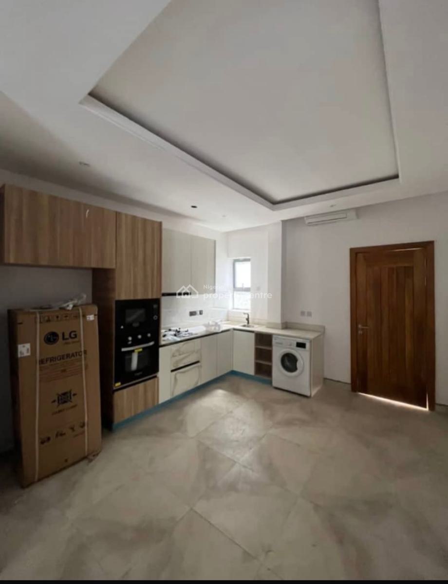 Luxury 2 Bedroom Finished Marionette, Lekki Phase 1 Off Freedom Way, Lekki, Lagos, Terraced Duplex for Sale