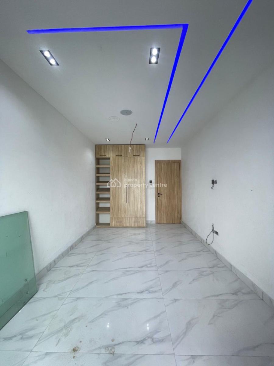 Luxury 2 Bedroom Apartment with Elevator, Lekki Phase 1, Lekki, Lagos, Flat / Apartment for Sale