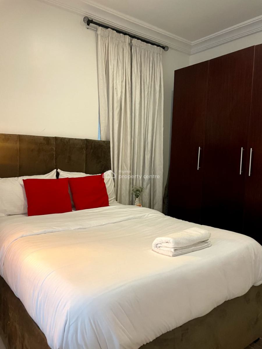 Lush 2 Bedroom Apartment, Off Admiralty Way, Lekki Phase 1, Lekki, Lagos, Flat / Apartment Short Let