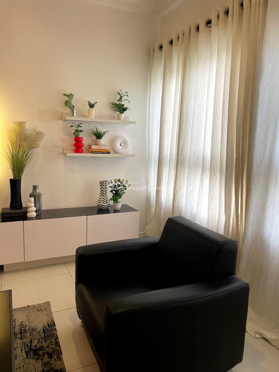Lush 2 Bedroom Apartment, Off Admiralty Way, Lekki Phase 1, Lekki, Lagos, Flat / Apartment Short Let