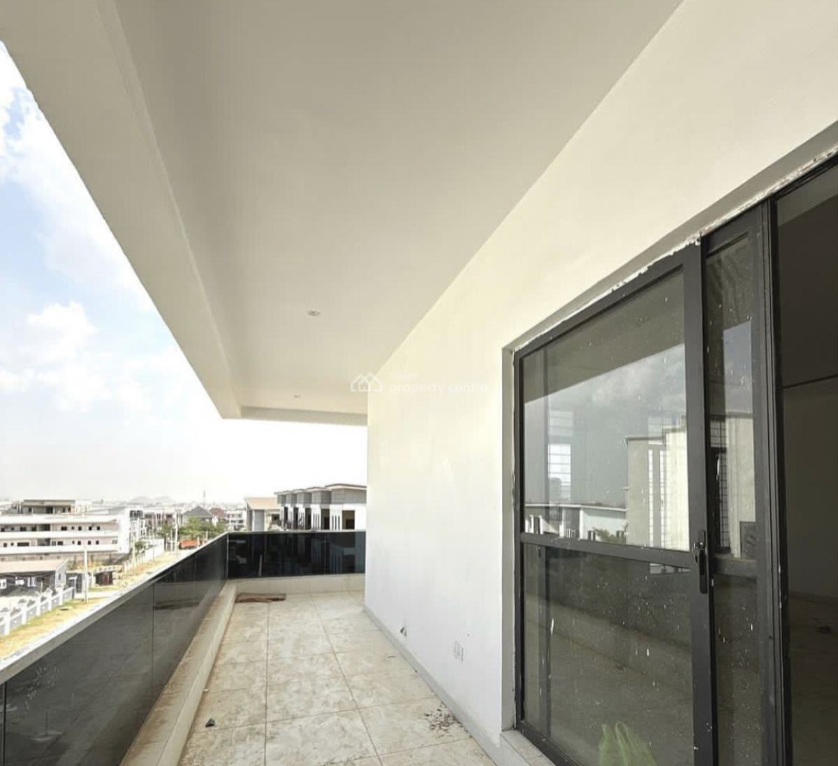 6-bedroom Semi-detached Duplex, Jahi, Abuja, Semi-detached Duplex for Sale