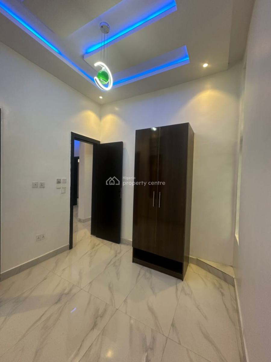 Classic 4 Bedroom Semi Detached Duplex in a Secure Estate, Chevron, Lekki, Lagos, Semi-detached Duplex for Sale