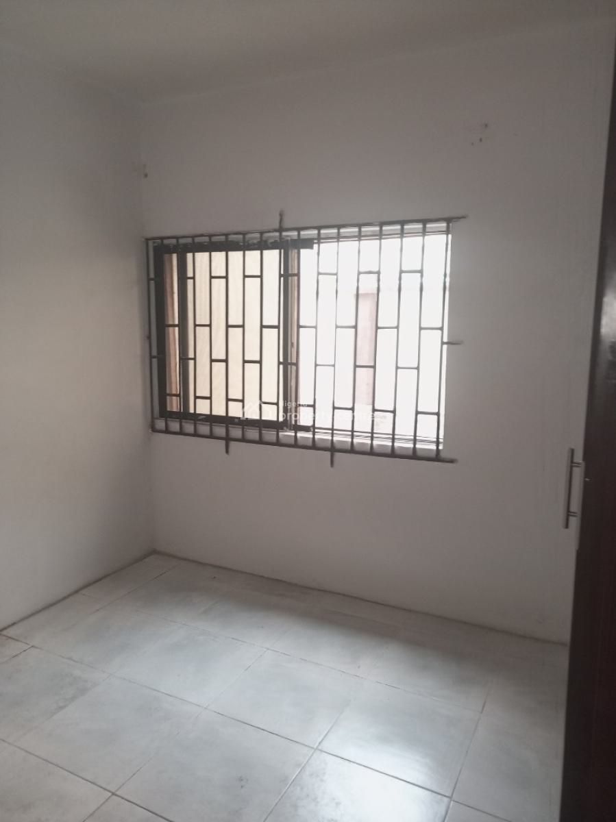 Large 2 Bedroom Apartment, Igbo Efon, Lekki, Lagos, Flat / Apartment for Rent
