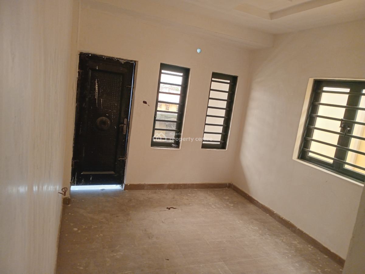2 Bedroom Flat, Bariga By Akoka Pako Chemist, Akoka, Yaba, Lagos, Flat / Apartment for Rent
